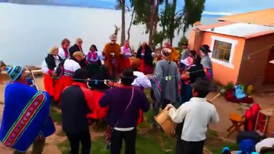 Eslovenos en Amantani - Peru